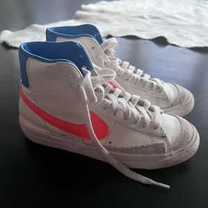 Nike Blazers Women’s size 6.5